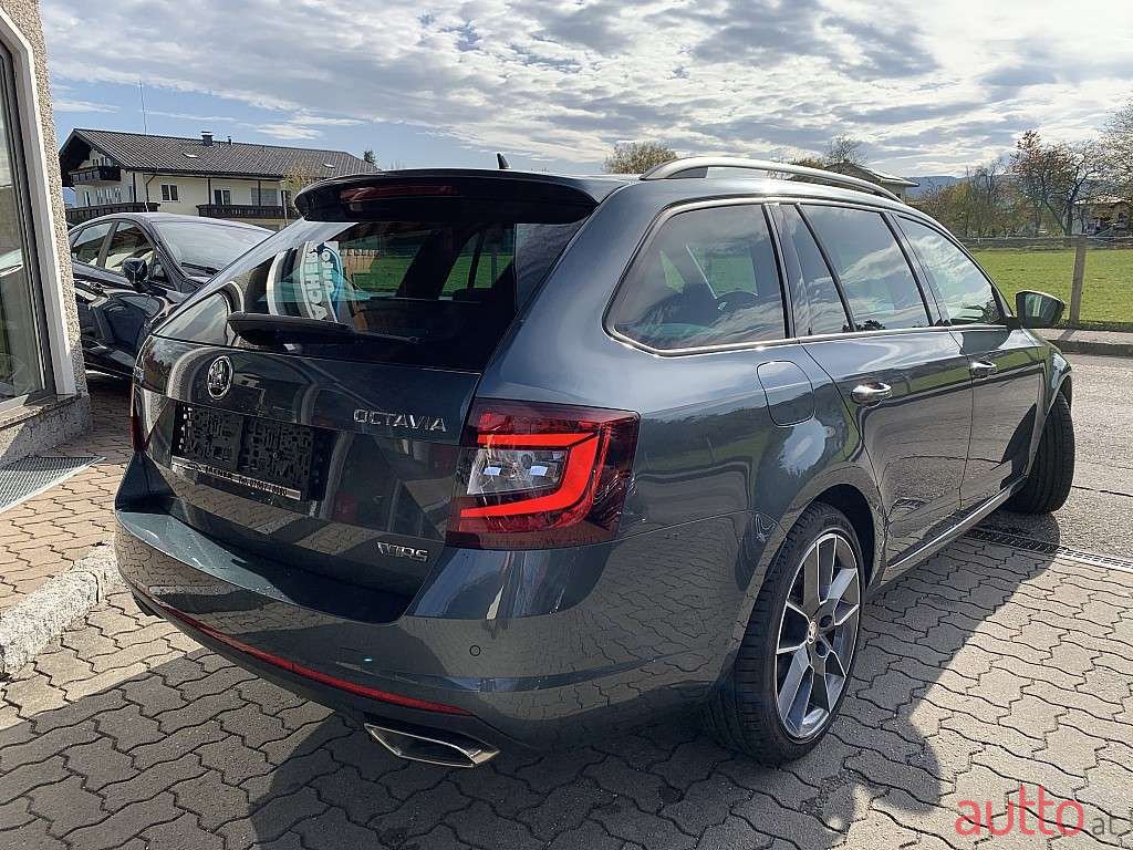 2019' Skoda Octavia photo #5