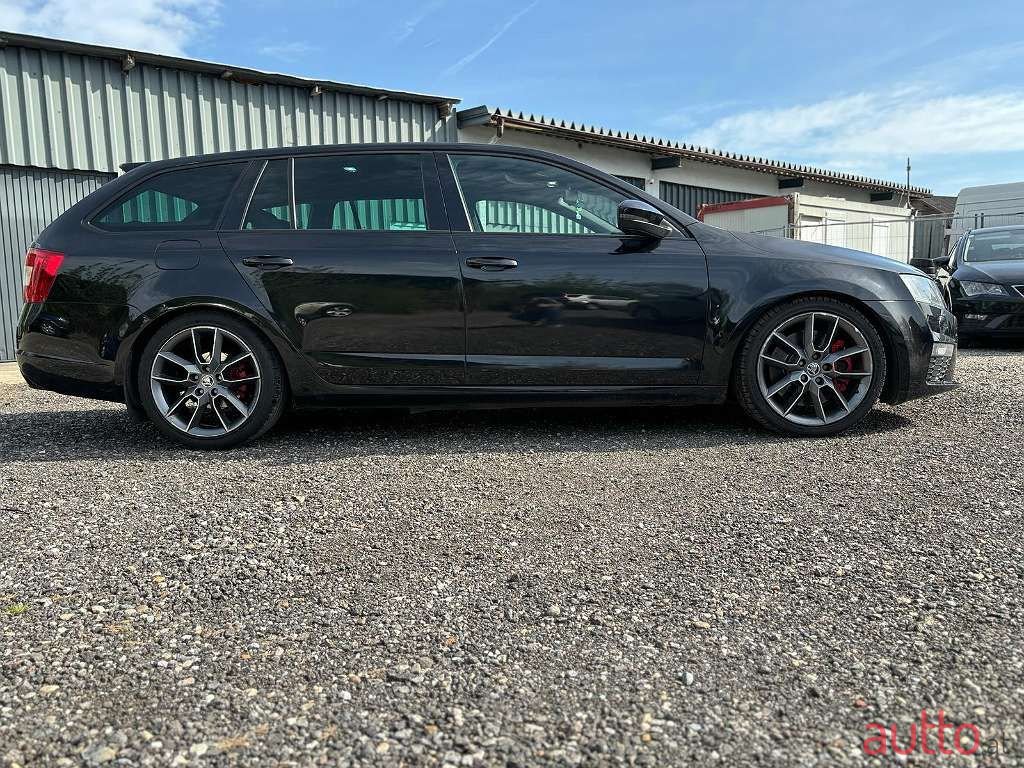 2014' Skoda Octavia photo #4