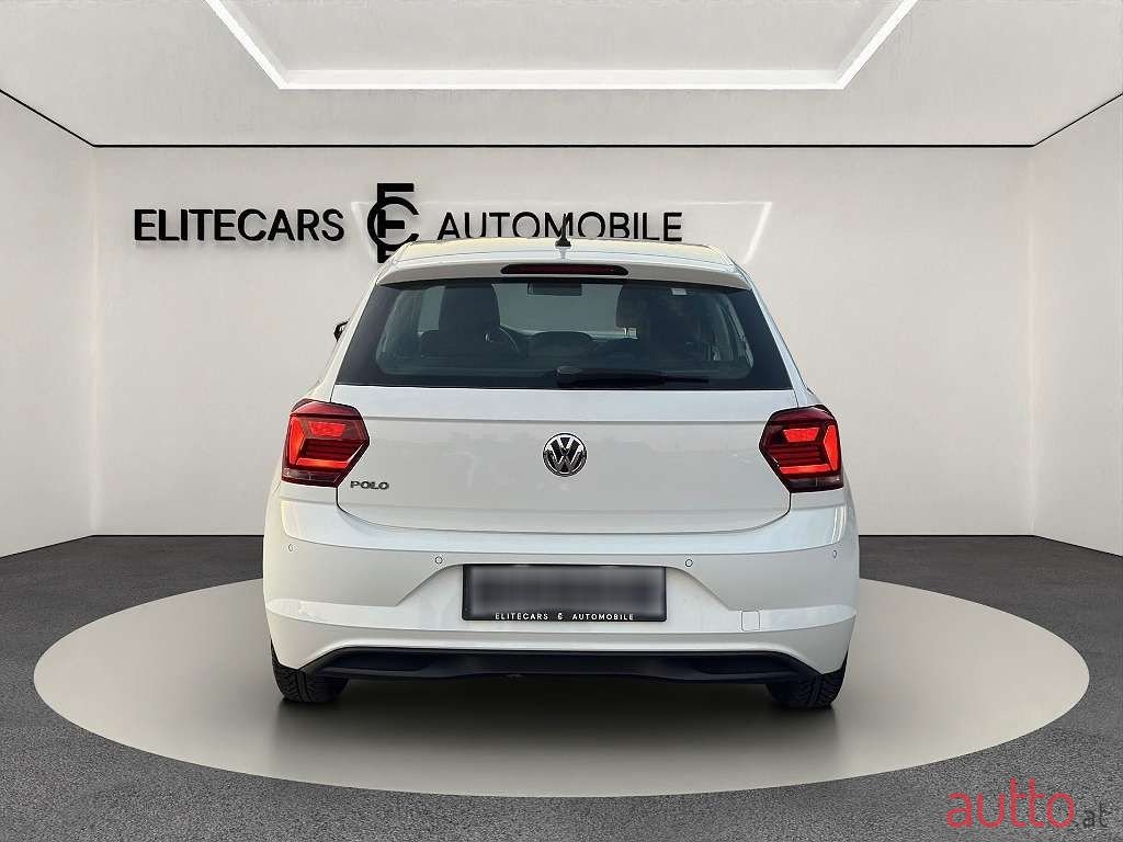 2017' Volkswagen Polo photo #4