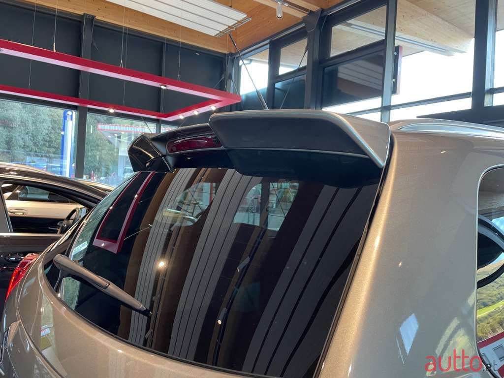 2020' Suzuki Vitara photo #4