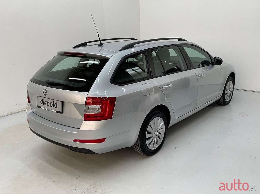 2018' Skoda Octavia photo #3