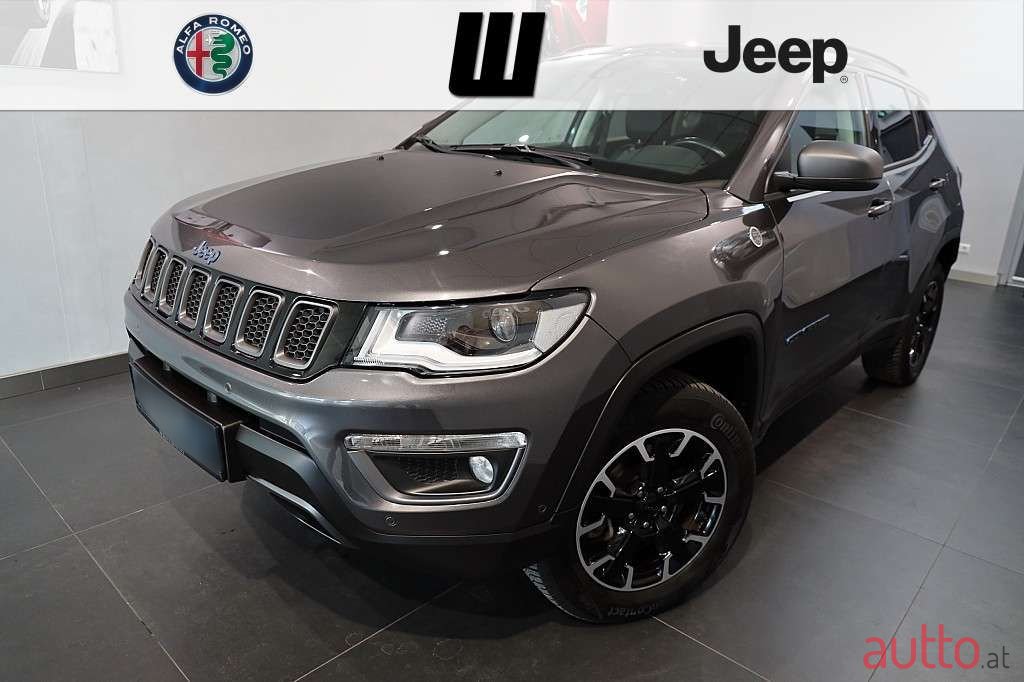 2020' Jeep Compass photo #1
