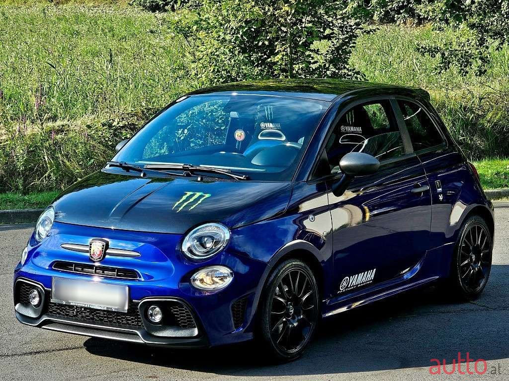 2020' Fiat 500 Abarth photo #1