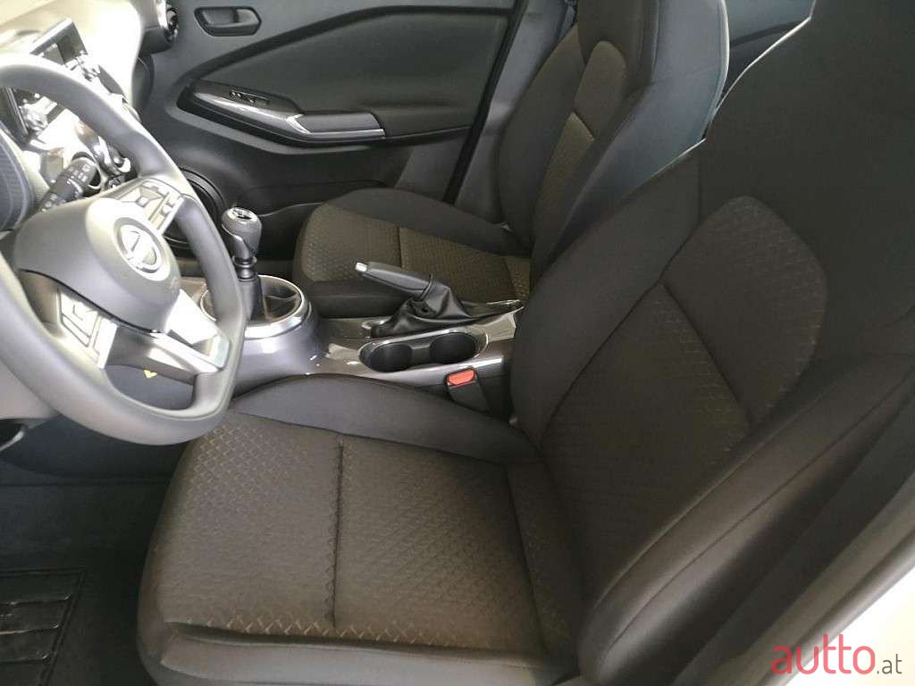 2023' Nissan Juke photo #6