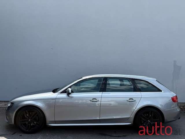 2010' Audi A4 photo #4