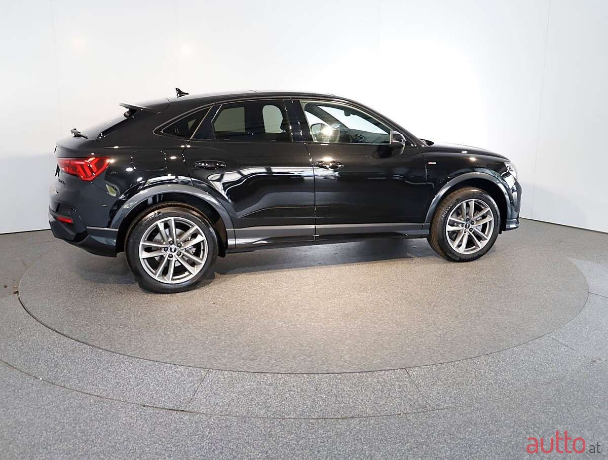 2024' Audi Q3 photo #4