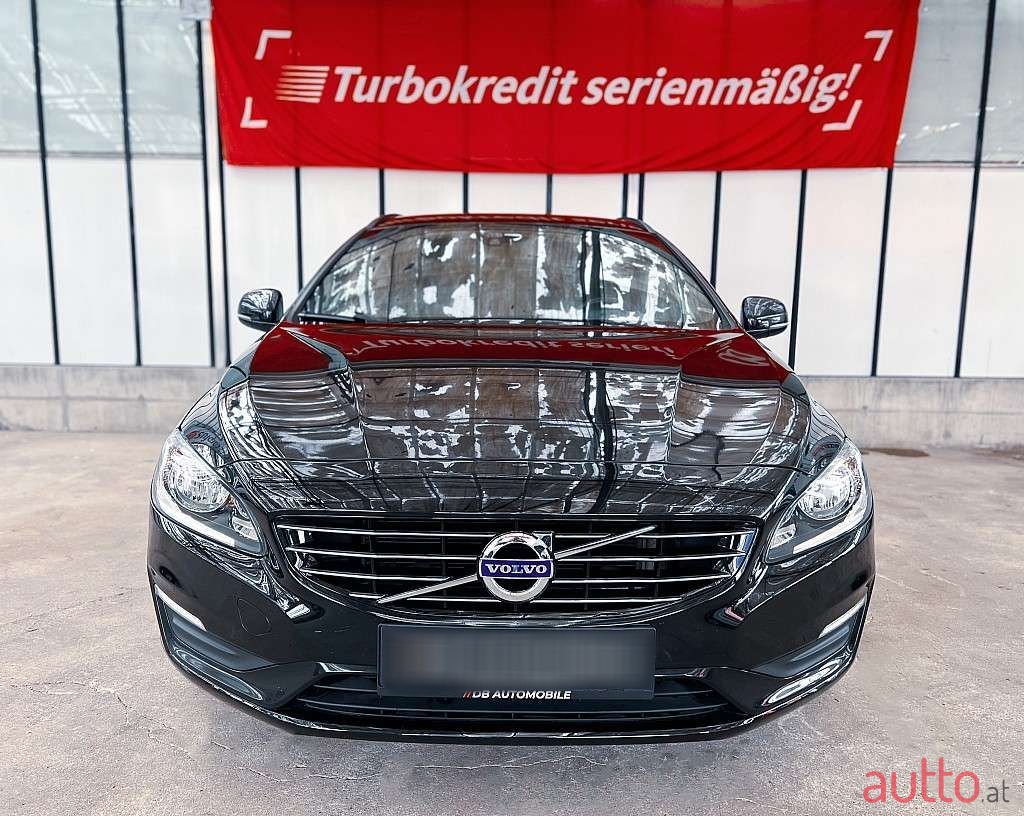 2018' Volvo V60 photo #2