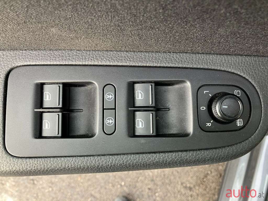 2019' Volkswagen Sharan photo #6