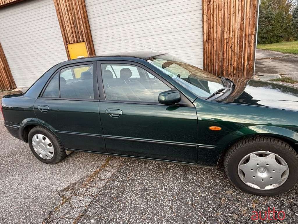 2001' Mazda 323 photo #5