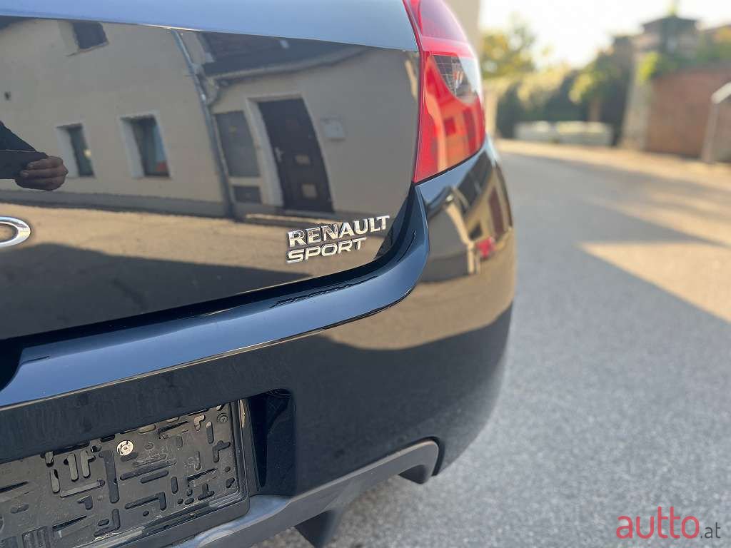 2008' Renault Clio photo #6