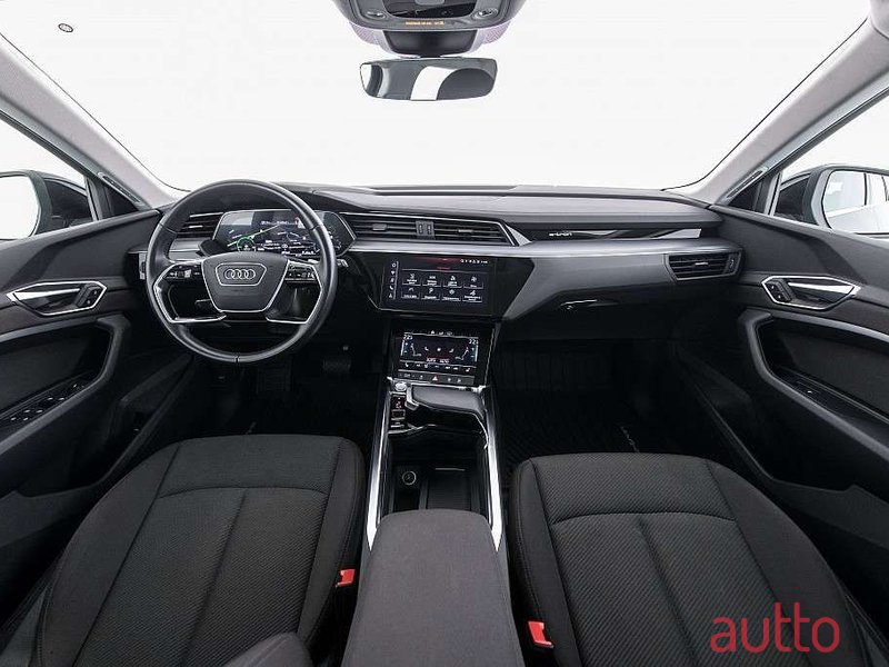 2020' Audi e-tron photo #4