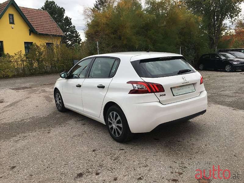 2013' Peugeot 308 photo #3