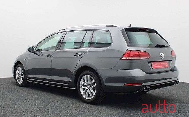 2020' Volkswagen Golf photo #1