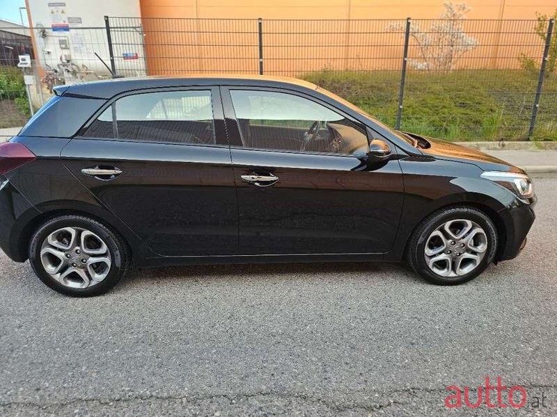 2019' Hyundai i20 photo #5