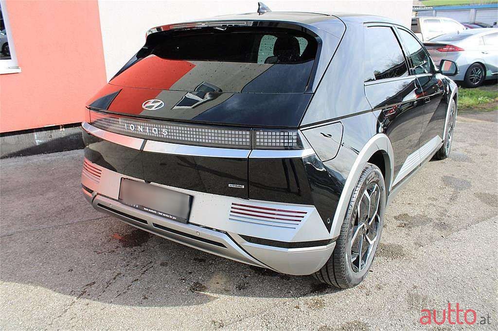 2022' Hyundai Ioniq 5 photo #5