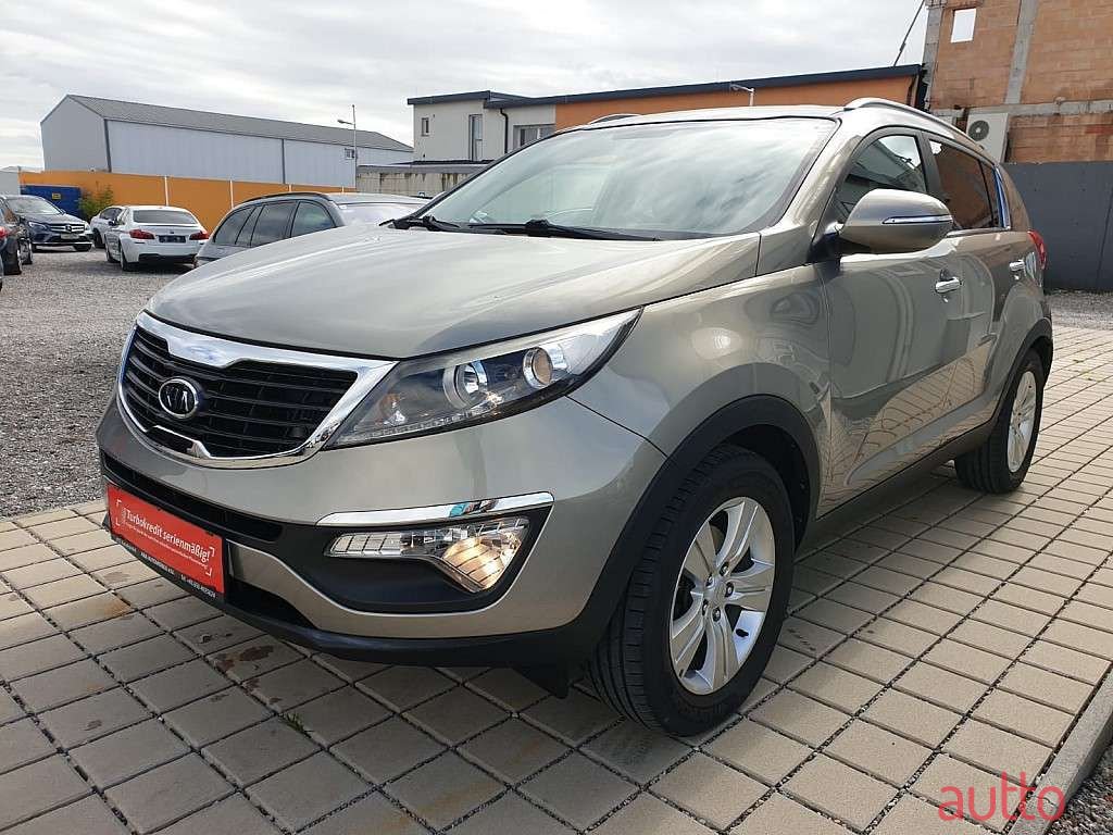 2011' Kia Sportage photo #3