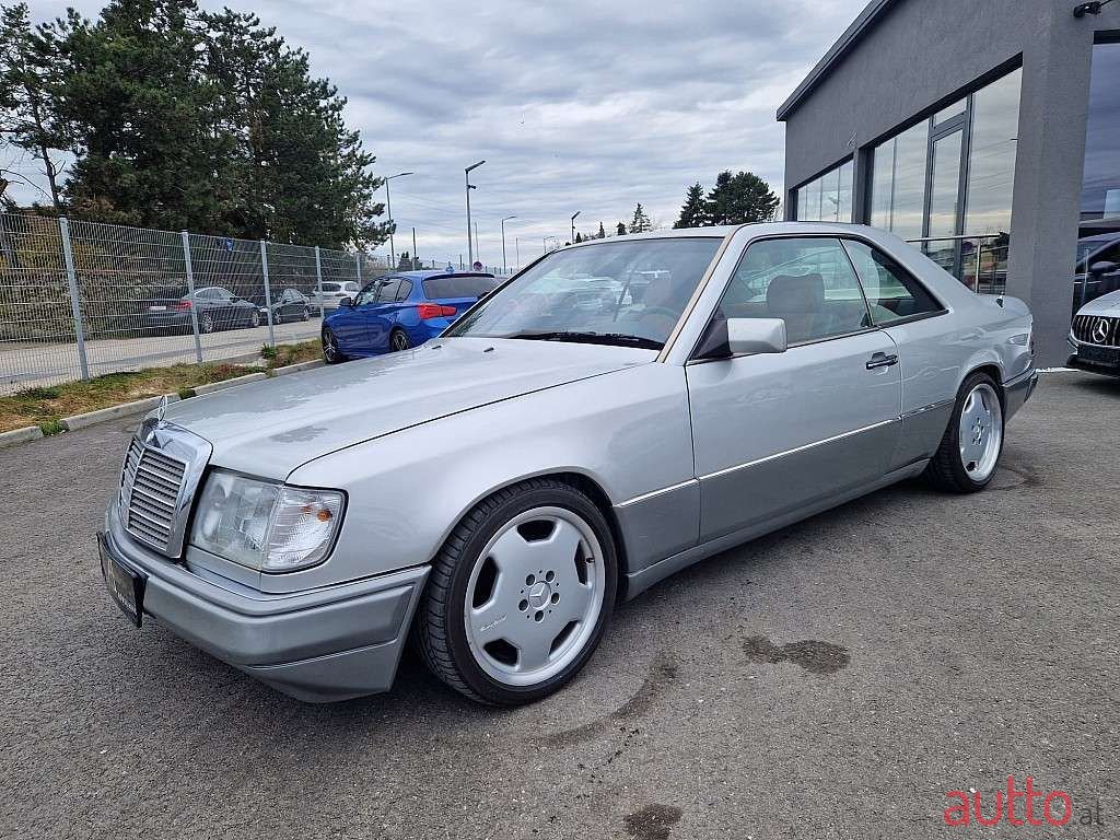 1990' Mercedes-Benz E-Klasse photo #2