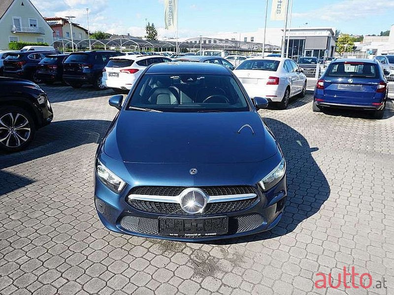 2020' Mercedes-Benz A-Klasse photo #2