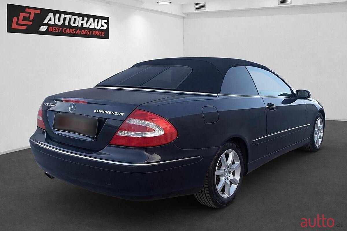 2004' Mercedes-Benz Clk-Klasse photo #6