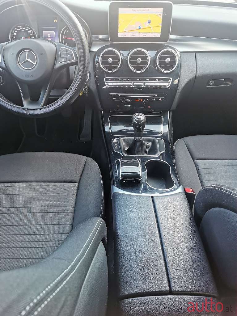 2015' Mercedes-Benz C-Klasse photo #6