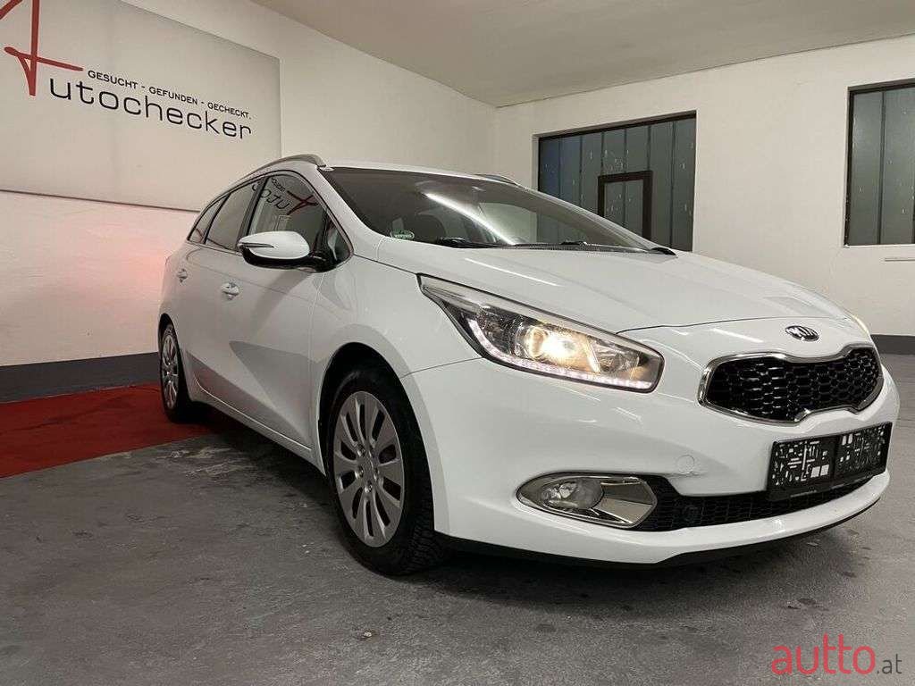2013' Kia Ceed photo #4