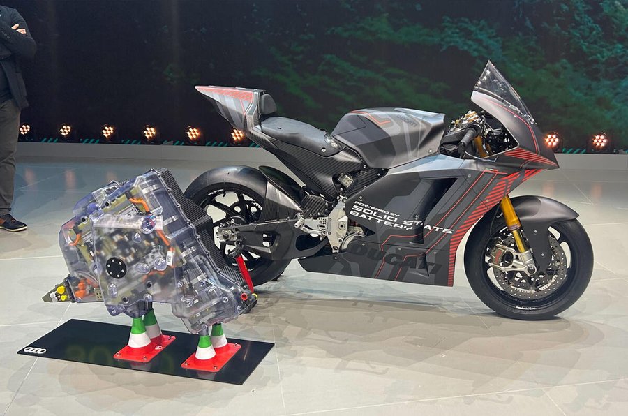In dieser Ducati testet VW die Feststoffbatterie!