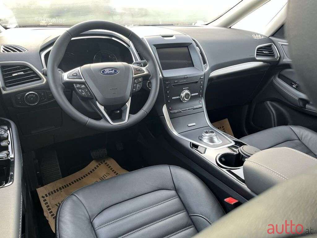 2022' Ford Galaxy photo #5