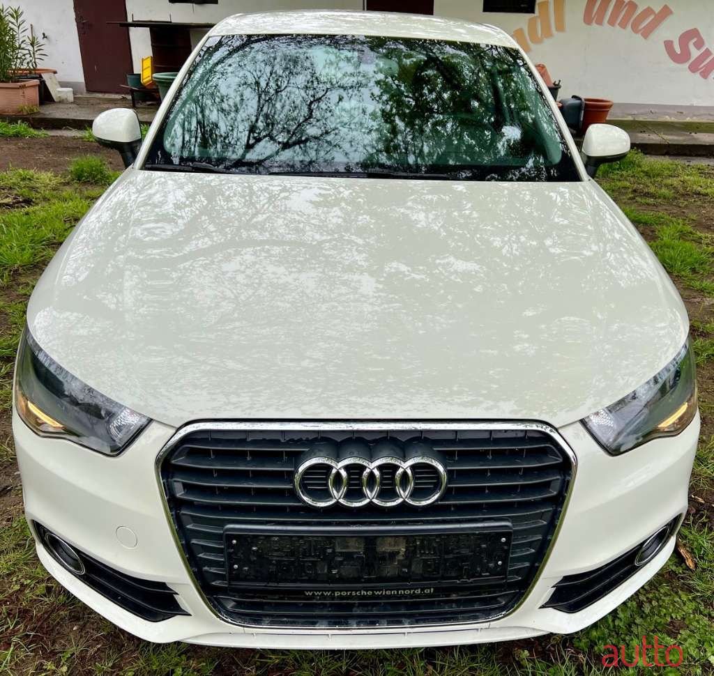 2012' Audi A1 photo #1