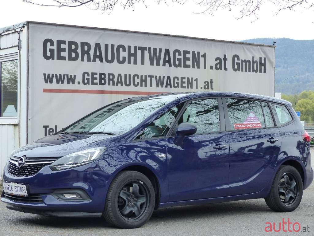 2017' Opel Zafira photo #2