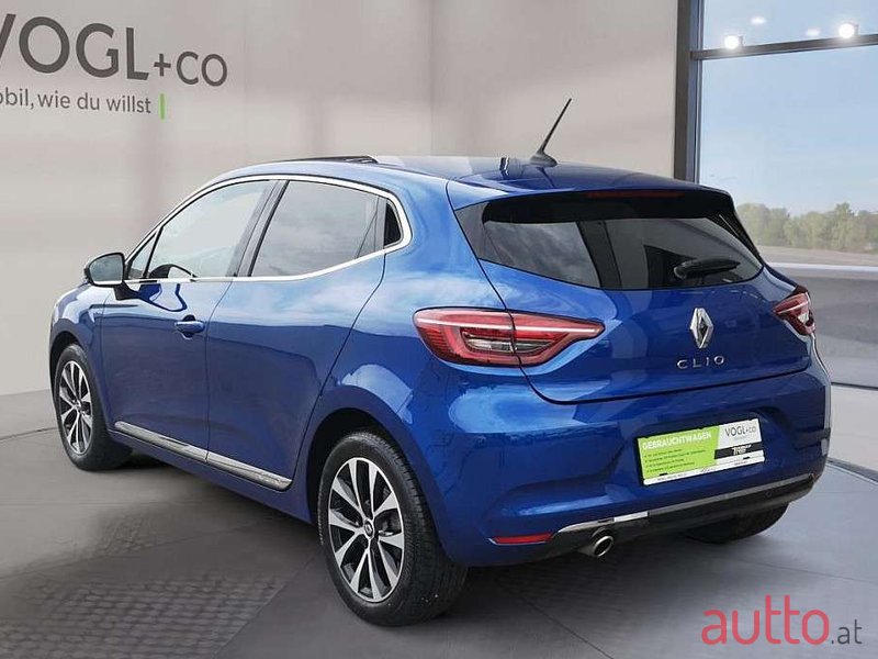 2021' Renault Clio photo #4