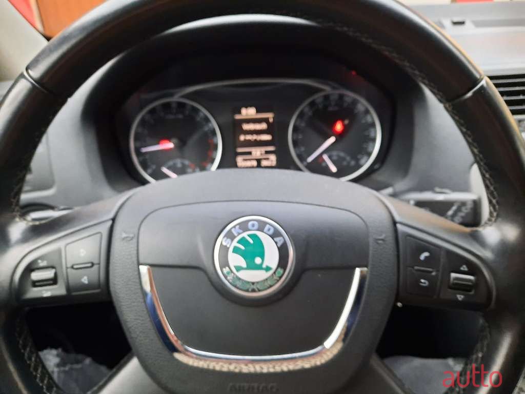 2012' Skoda Octavia photo #6