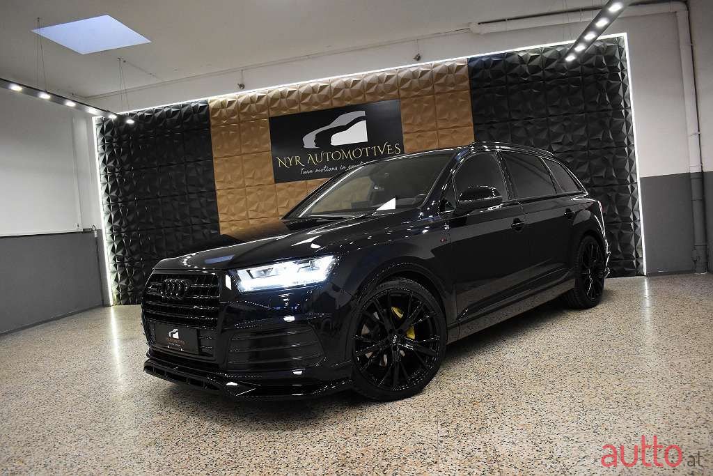 2015' Audi Q7 photo #1