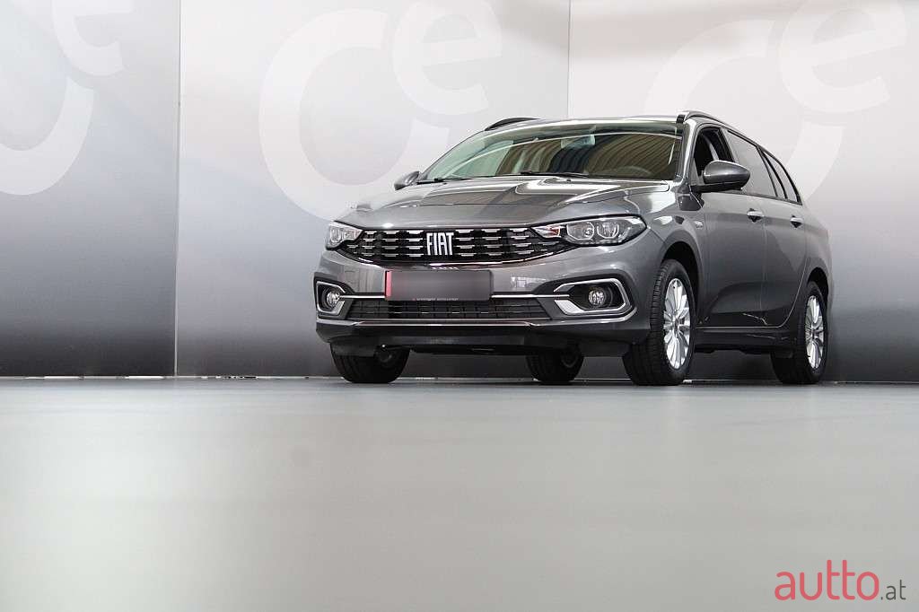 2022' Fiat Tipo photo #2