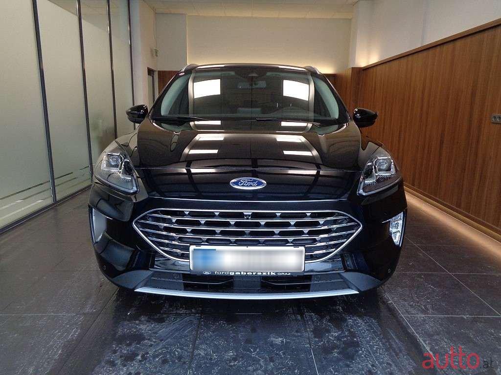 2022' Ford Kuga photo #2