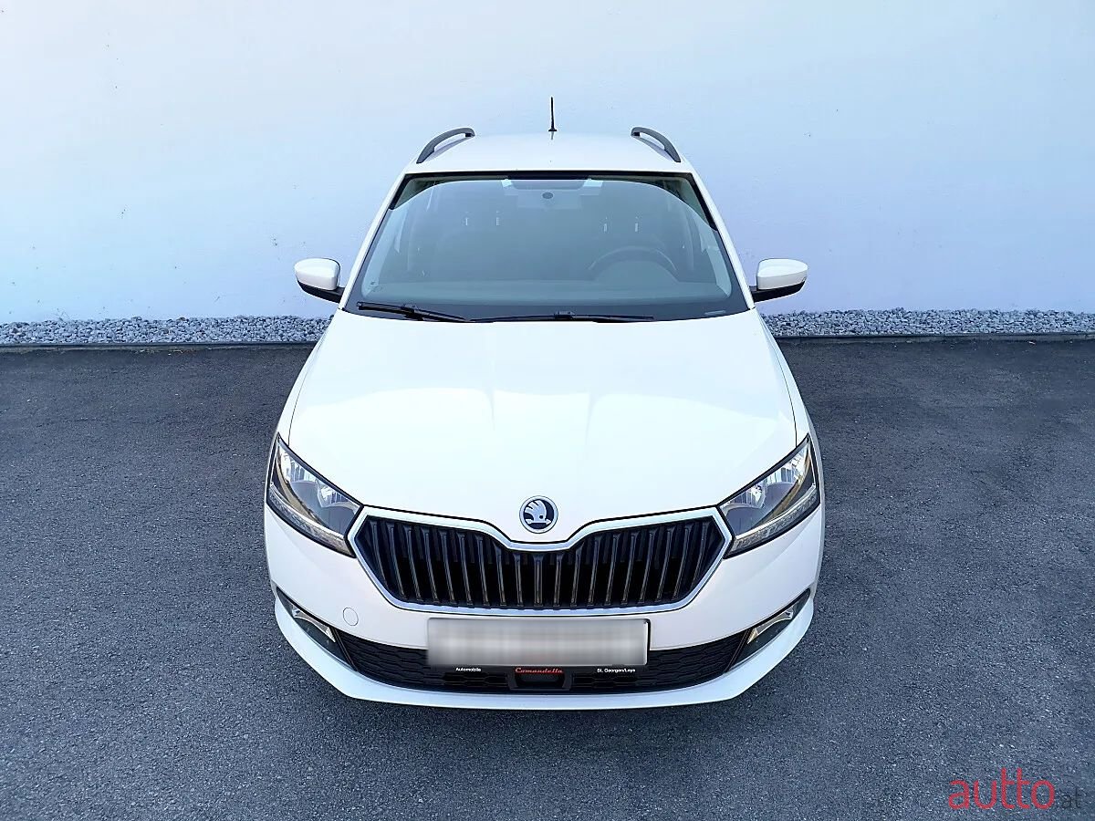 2021' Skoda Fabia photo #3