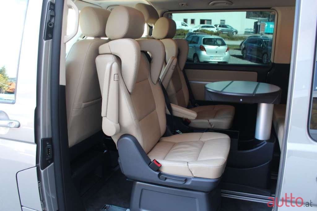 2012' Volkswagen T5 photo #6