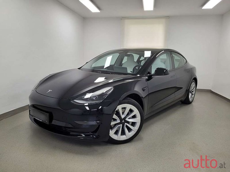 2022' Tesla Model 3 photo #3