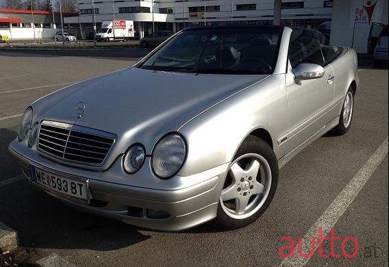 2001' Mercedes-Benz Clk-Klasse photo #1