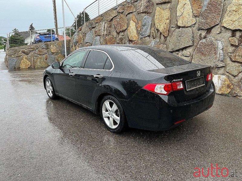 2009' Honda Accord photo #3