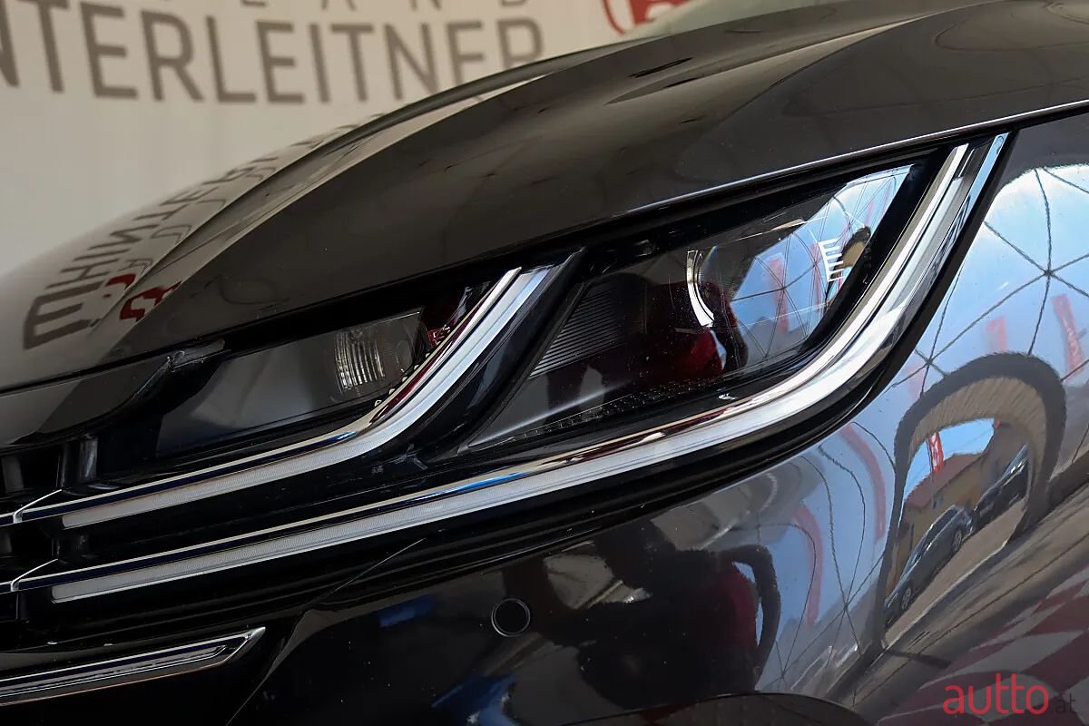 2022' Volkswagen Arteon photo #4