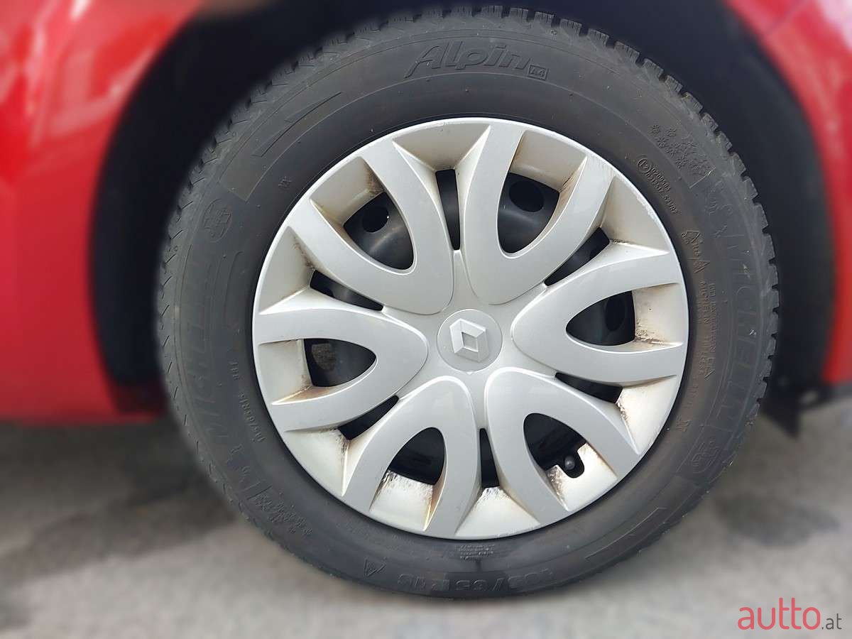 2016' Renault Clio photo #5