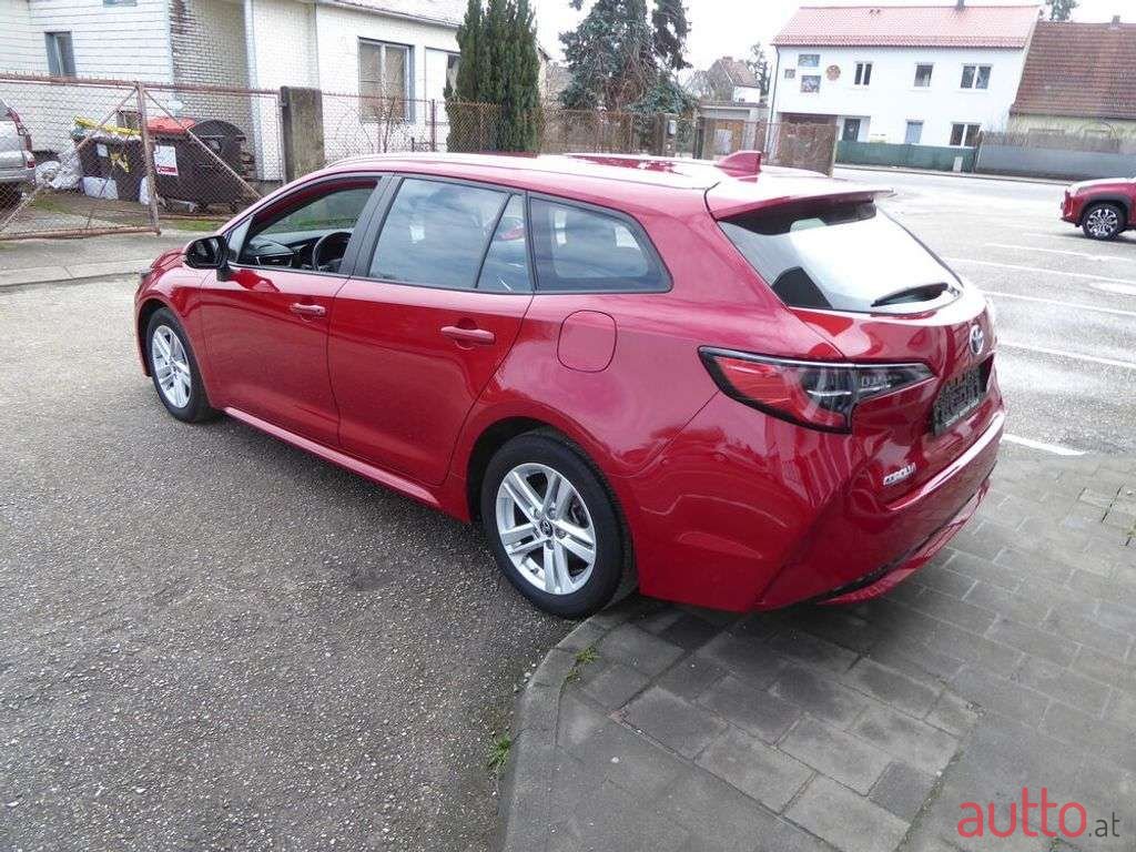 2020' Toyota Corolla photo #3