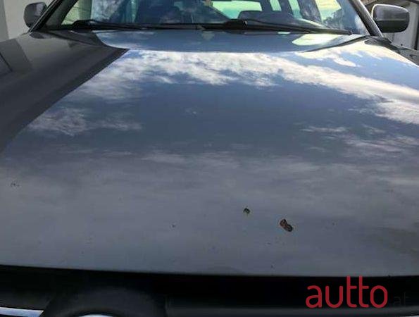 2001' Volkswagen Passat photo #5