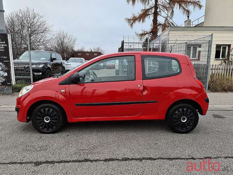 2009' Renault Twingo photo #2