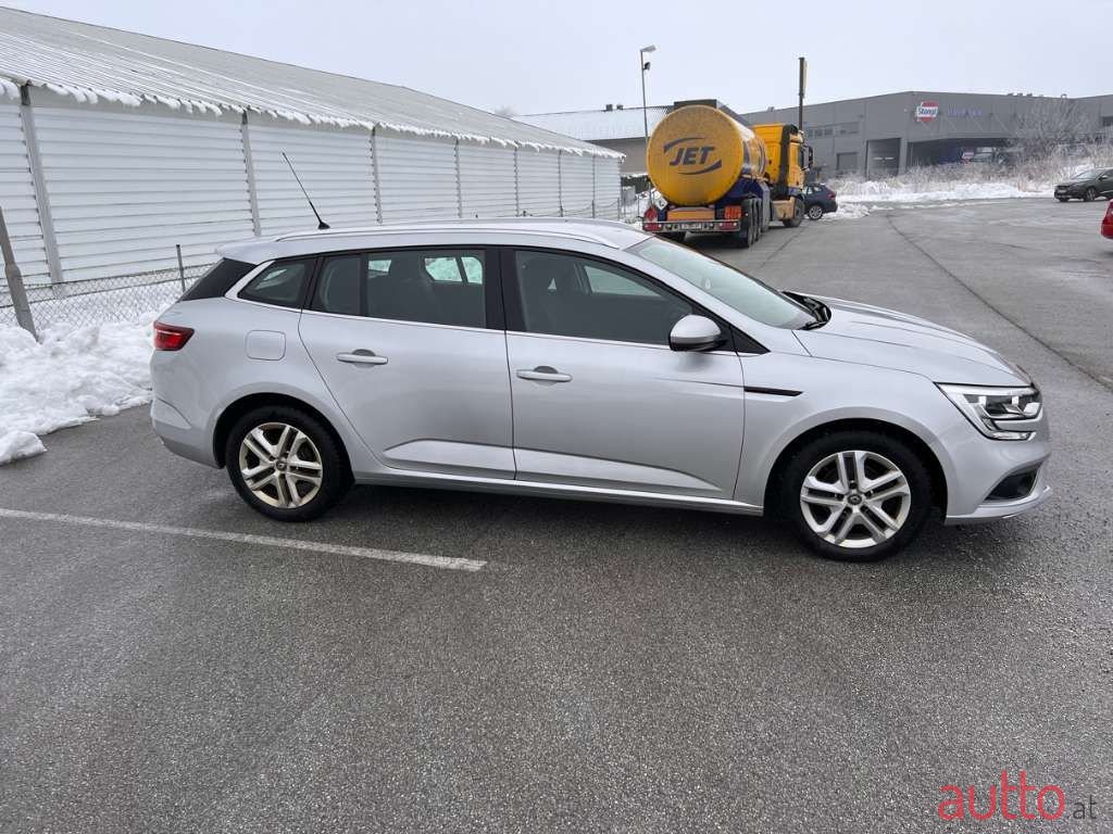 2018' Renault Megane photo #6