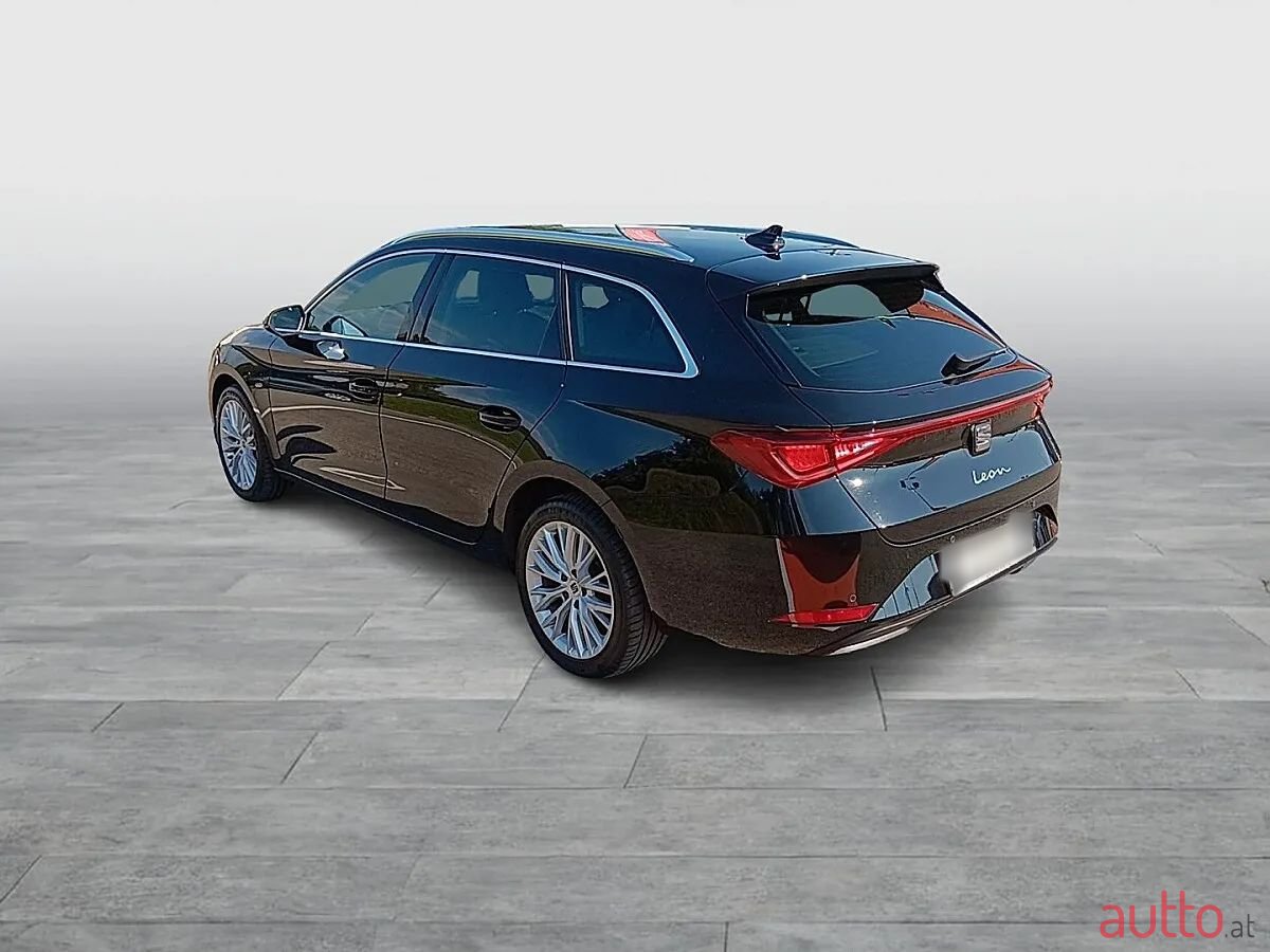 2023' SEAT Leon photo #3