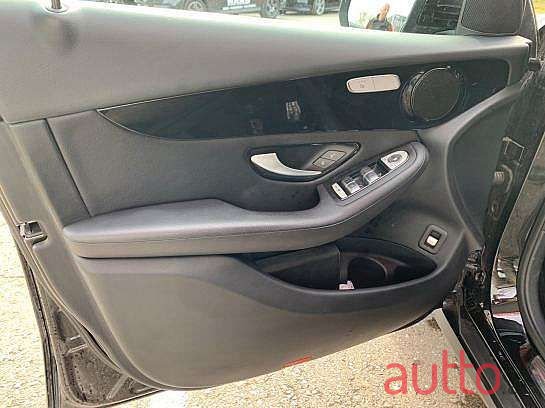 2016' Mercedes-Benz Glc-Klasse photo #6