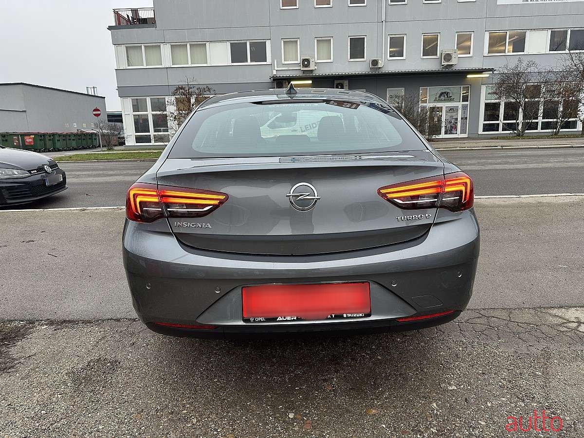 2018' Opel Insignia photo #5
