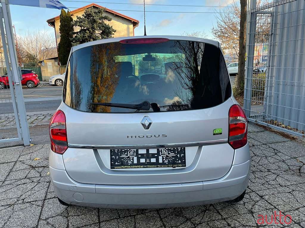 2011' Renault Modus photo #5