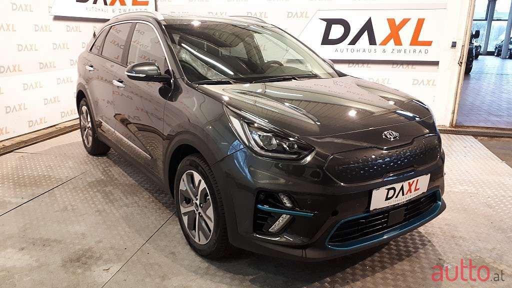 2021' Kia Niro photo #1